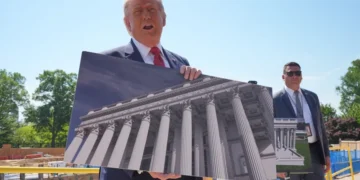 Donald Trump tours White House ballroom construction project in Washington - AP Photo/Jacquelyn Martin