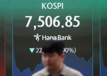 Asian stock markets rally after Iran deal announcement - AP Photo/Lee Jin-man