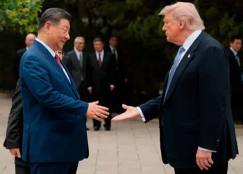G7 leaders meet as China remains outside summit framework - Evan Vucci/Pool Photo via AP, File