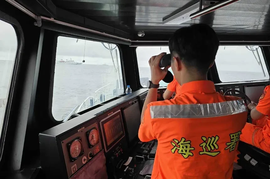 Chinese coast guard patrols near Taiwan amid rising international tensions - Taiwan Coast Guard via AP, file