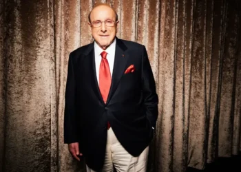 Clive Davis attends music industry event during later career - Photo by Casey Curry/Invision/AP, File