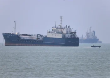 Iranian and American diplomacy linked to oil and nuclear talks - Amirhosein Khorgooi/ISNA via AP