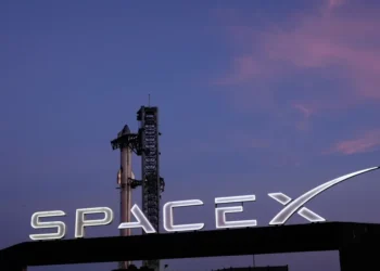 SpaceX prepares for historic stock market debut - AP Photo/Eric Gay, File