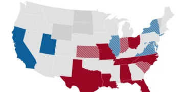 Congressional district maps shape 2026 House election battle - Source: AP / Graphic: Maya Sweedler