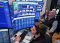 Wall Street rally fueled by falling oil prices - AP Photo/Richard Drew
