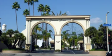 The Melrose Gate entrance to the Paramount Pictures studio lot in Hollywood, Los Angeles, California.