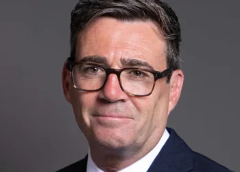 Official 2026 portrait of UK Prime Minister Andy Burnham. Photo: House of Commons/Wikimedia Commons (CC BY 3.0). Cropped and resized by JournosNews.