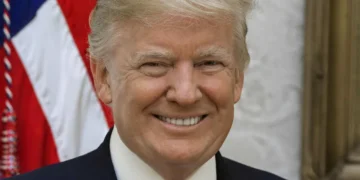 Official portrait of U.S. President Donald Trump.