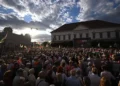 Protesters gather outside Sándor Palace in Budapest over plans to remove Hungary's president. - Tibor lilyes/MTI via AP