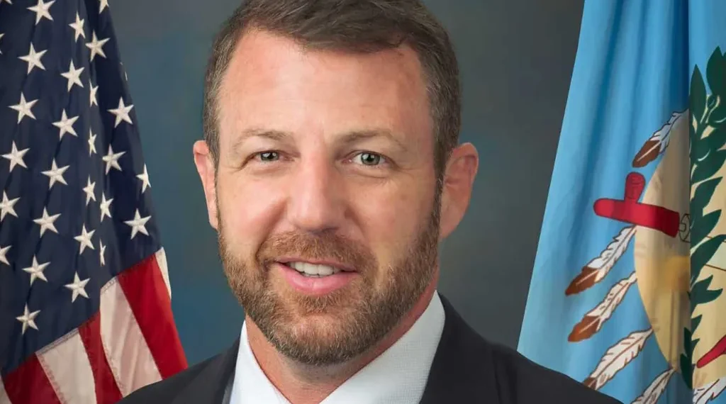 U.S. Sen. Markwayne Mullin in an official Senate portrait. - Journos News (File)