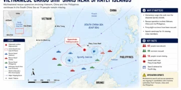 Editorial locator map showing the Vietnamese cargo ship sinking near the Spratly Islands, rescue search areas, nearby maritime routes, and participating rescue vessels in the South China Sea.