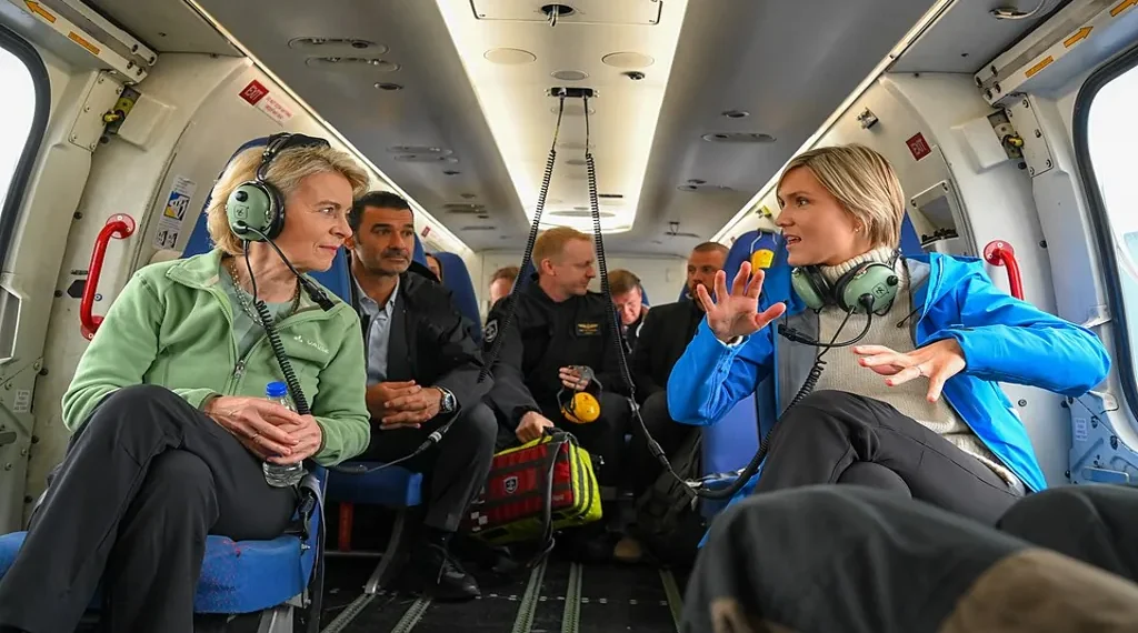 Icelandic Prime Minister Kristrún Frostadóttir and European Commission President Ursula von der Leyen talk during a visit to Iceland.