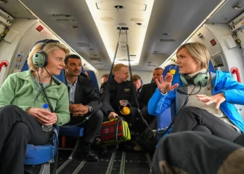 Icelandic Prime Minister Kristrún Frostadóttir and European Commission President Ursula von der Leyen talk during a visit to Iceland.