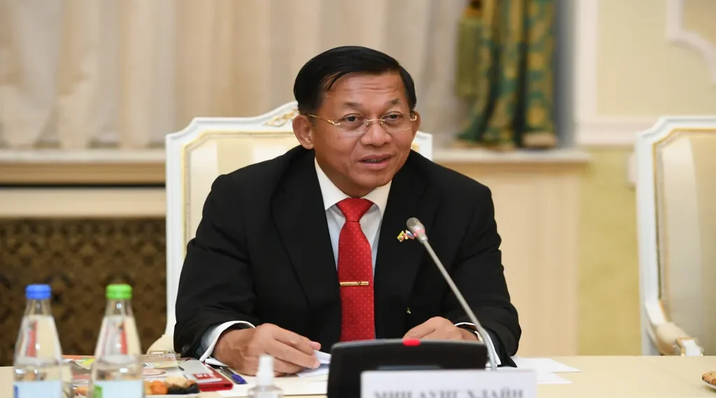 Myanmar military leader Min Aung Hlaing meets Tatarstan President Rustam Minnikhanov during a visit to Tatarstan in June 2021