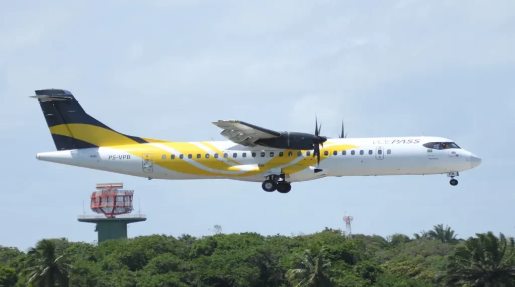 A Voepass ATR 72-500 regional turboprop aircraft is parked at Salvador–Deputado Luís Eduardo Magalhães International Airport in Brazil.