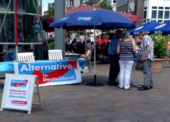 Alternative for Germany campaign information stand in downtown Bocholt, Germany, photographed during a public street event in 2013.