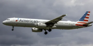 merican Airlines Airbus A321-231 N913US on final approach at Baltimore-Washington International Airport in Maryland on May 8, 2025.