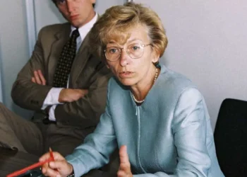 Emma Bonino appears in a portrait photograph taken in Strasbourg during her European Parliament activities in 1996.