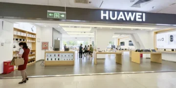 Huawei store at Guotai Life Plaza in the Airport area, photographed on August 31, 2022.