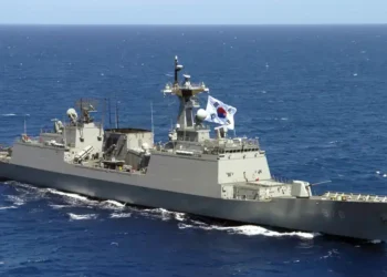 ROKS Munmu the Great, a South Korean naval ship, sails in formation during RIMPAC 2006 in the Pacific Ocean off Hawaii.