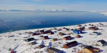 View over the small community of Siorapaluk in Greenland, photographed on April 24, 2025.