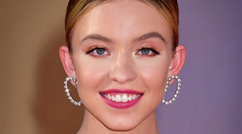 Sydney Sweeney poses for a portrait at a 2019 public event, photographed by Glenn Francis.