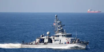 USS Tempest patrol ship transits the Strait of Hormuz during a U.S. Navy maritime security operation in December 2020.