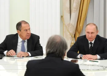 Alt Text: Russian officials meet with United Nations Secretary-General-elect António Guterres in Moscow on November 24, 2016.