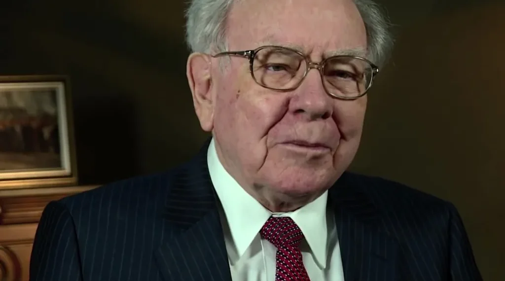 Photograph of Warren Buffett at the 2015 SelectUSA Investment Summit, held in the United States on April 17, 2015.