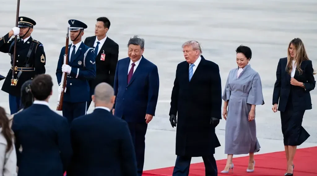 Chinese President Xi Jinping arrives at Joint Base Andrews in Maryland for a state visit on September 23, 2026.