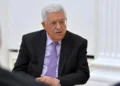 Mahmoud Abbas meets Russian President Vladimir Putin on April 18, 2016, in a photograph released by the Russian presidential press service.