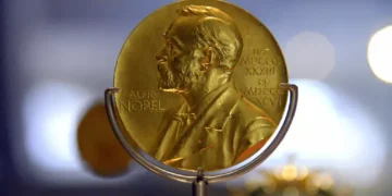 Nobel Prize medal for medicine awarded in 1945 to Alexander Fleming, displayed at the National Museum of Scotland in Edinburgh.