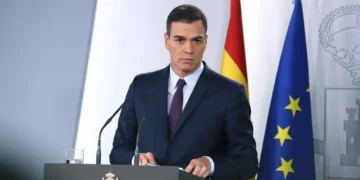 Pedro Sánchez delivers an institutional declaration at La Moncloa following an extraordinary Council of Ministers meeting on February 15, 2019.
