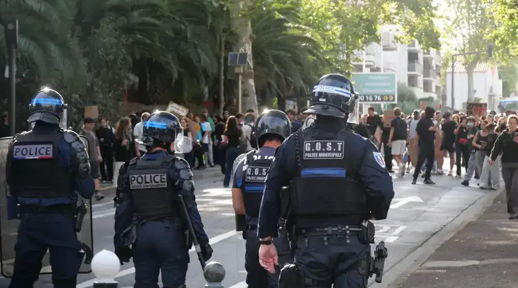 High school students participate in a mobilization event in Perpignan, France, photographed on October 2, 2026.